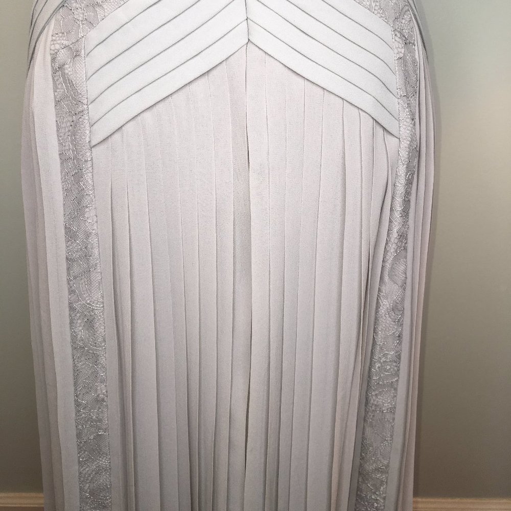 BCBG MAXAZRIA Raya Sleeveless Pleated Lace Dress - Picture 7 of 16